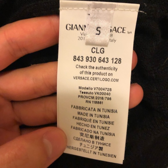Versace Sweater - Picture 3 of 3